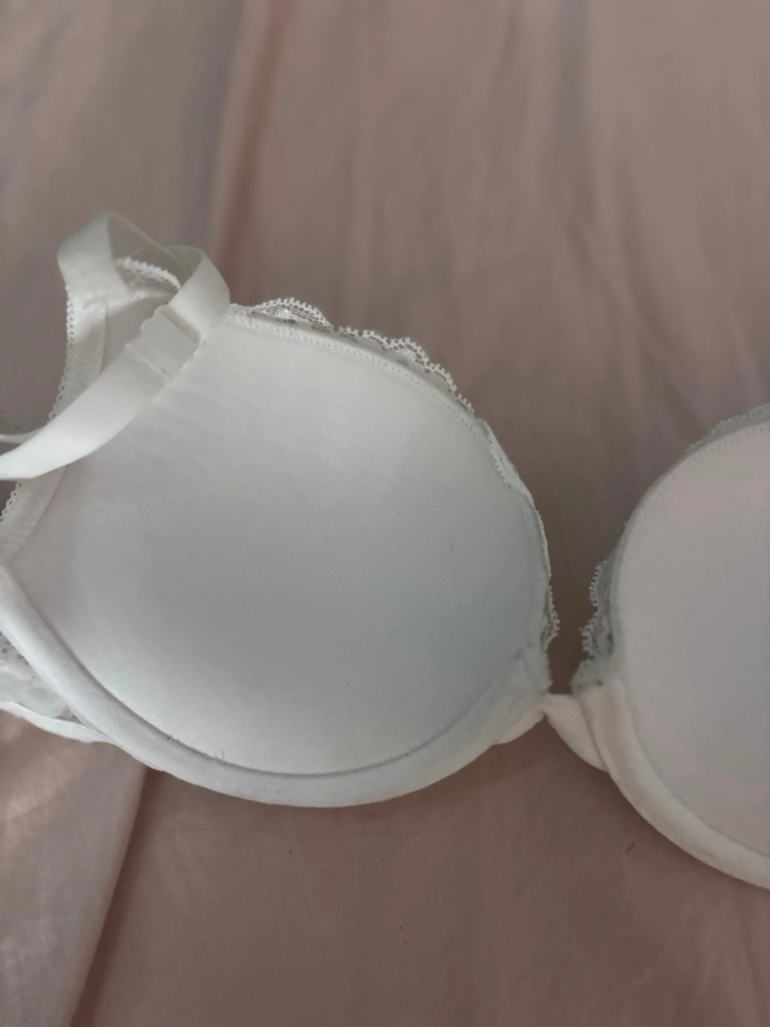 Vit vadderad push up bh från Lindex - 1