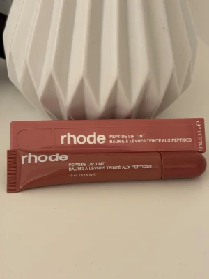 Rhode lipbalm  - Toast helt ny 🤎