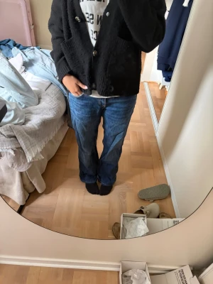 Zara jeans - Lågmidjade jeans från Zara i strl 38, skriv vid frågor!