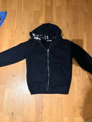 Burberry Tröja - En fin Burberry tröja  