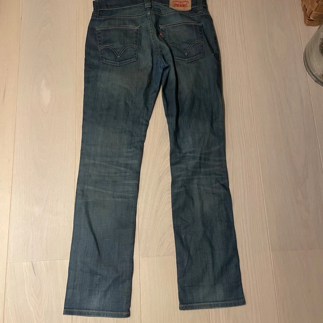 Blå Levi's jeans med raka ben - 1