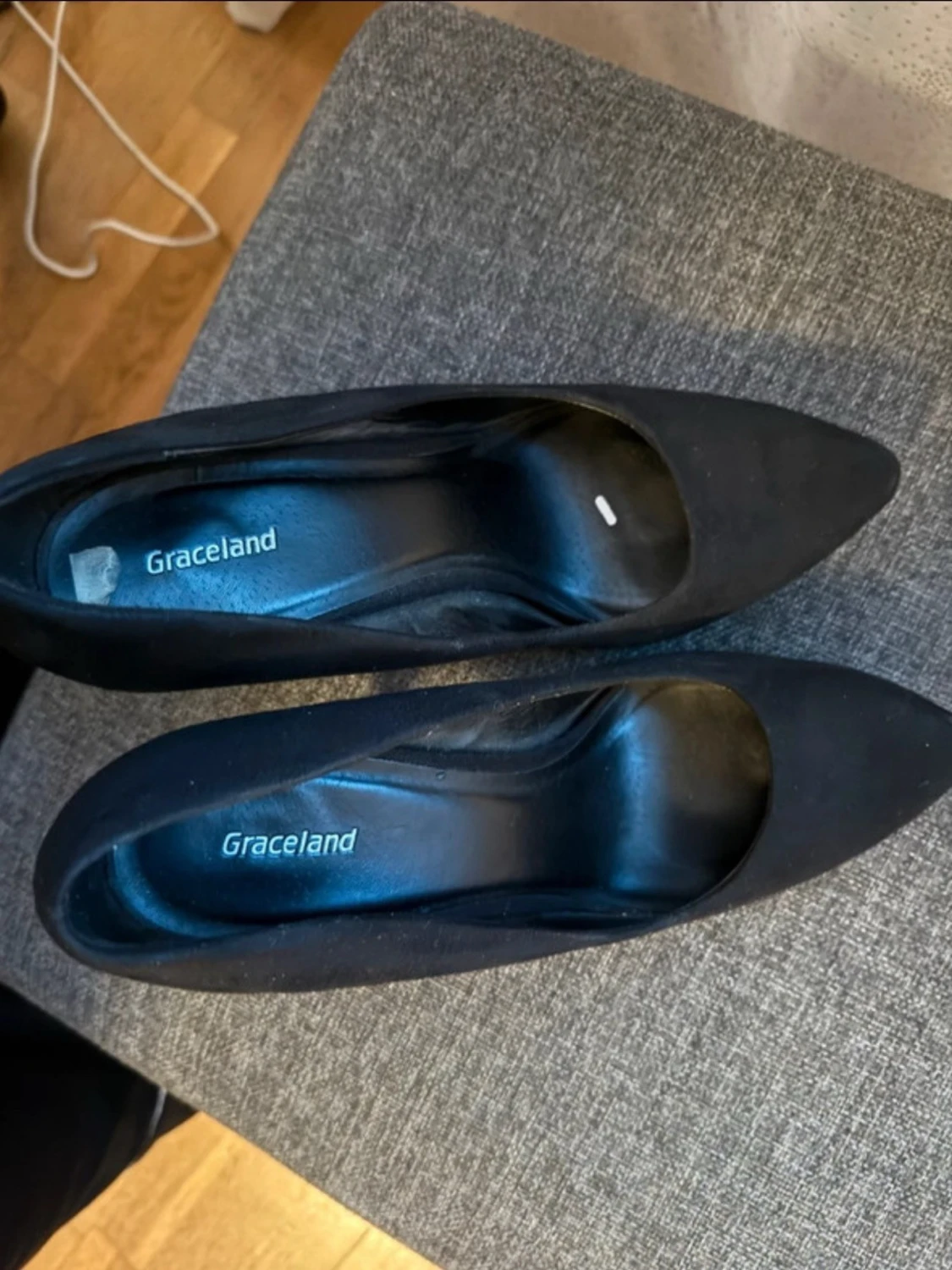 Svarta klassiska pumps med klack - 2