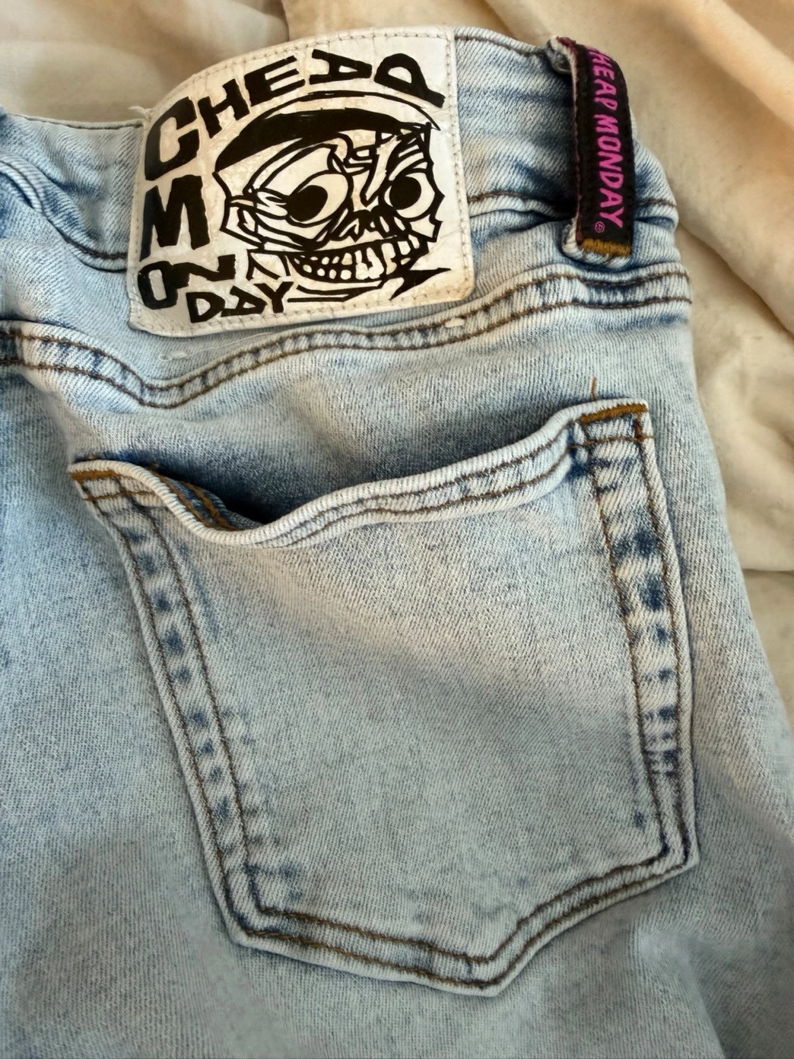 Ljusblå raka jeans med låg midja - 2