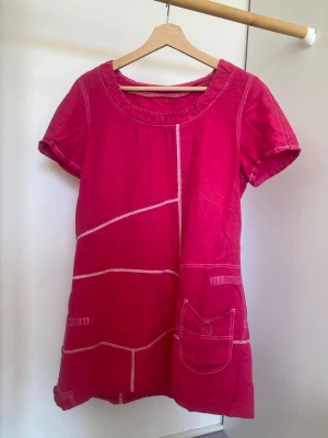 Hot pink minidress  - Supersött rosa klänning linne. Väldigt bra kvalitet och skick.