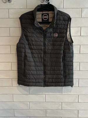 Colmar Vest - Colmar Vest | Storlek: 50/S | Färg: Grå | Skick: 9,5/10 | Nypris: 250€