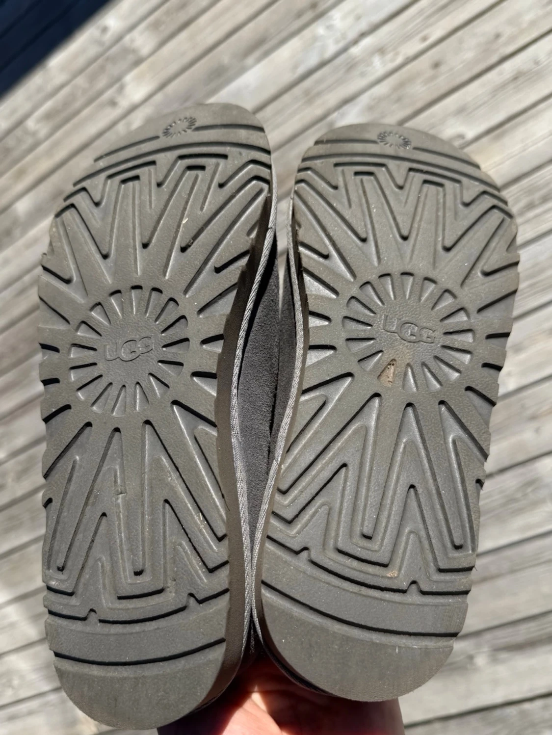 Gråa UGG Tasman - 2