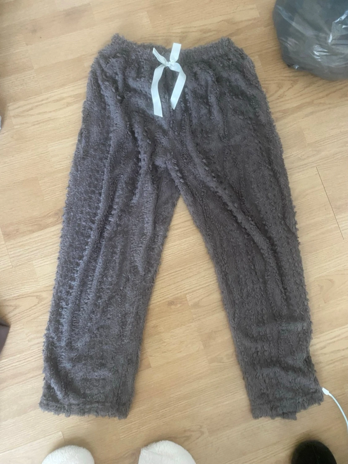 Mysig grå/brun pyjamas med nallebrodyr - 1
