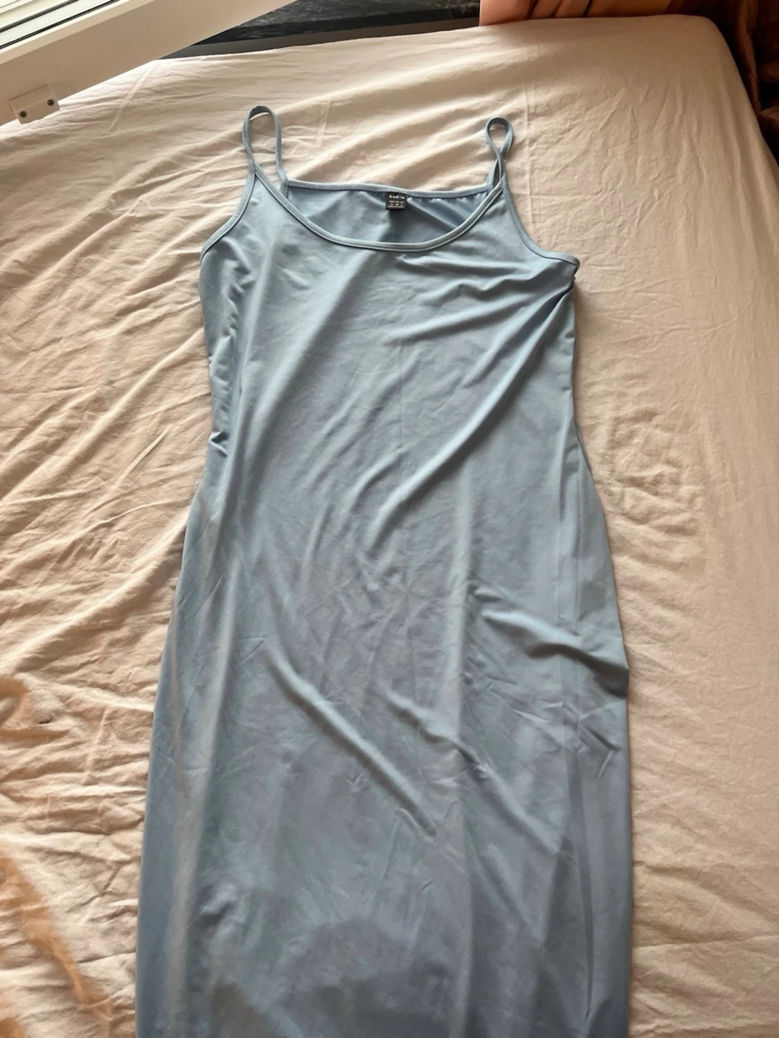 Ljusblå tight långklänning - 2