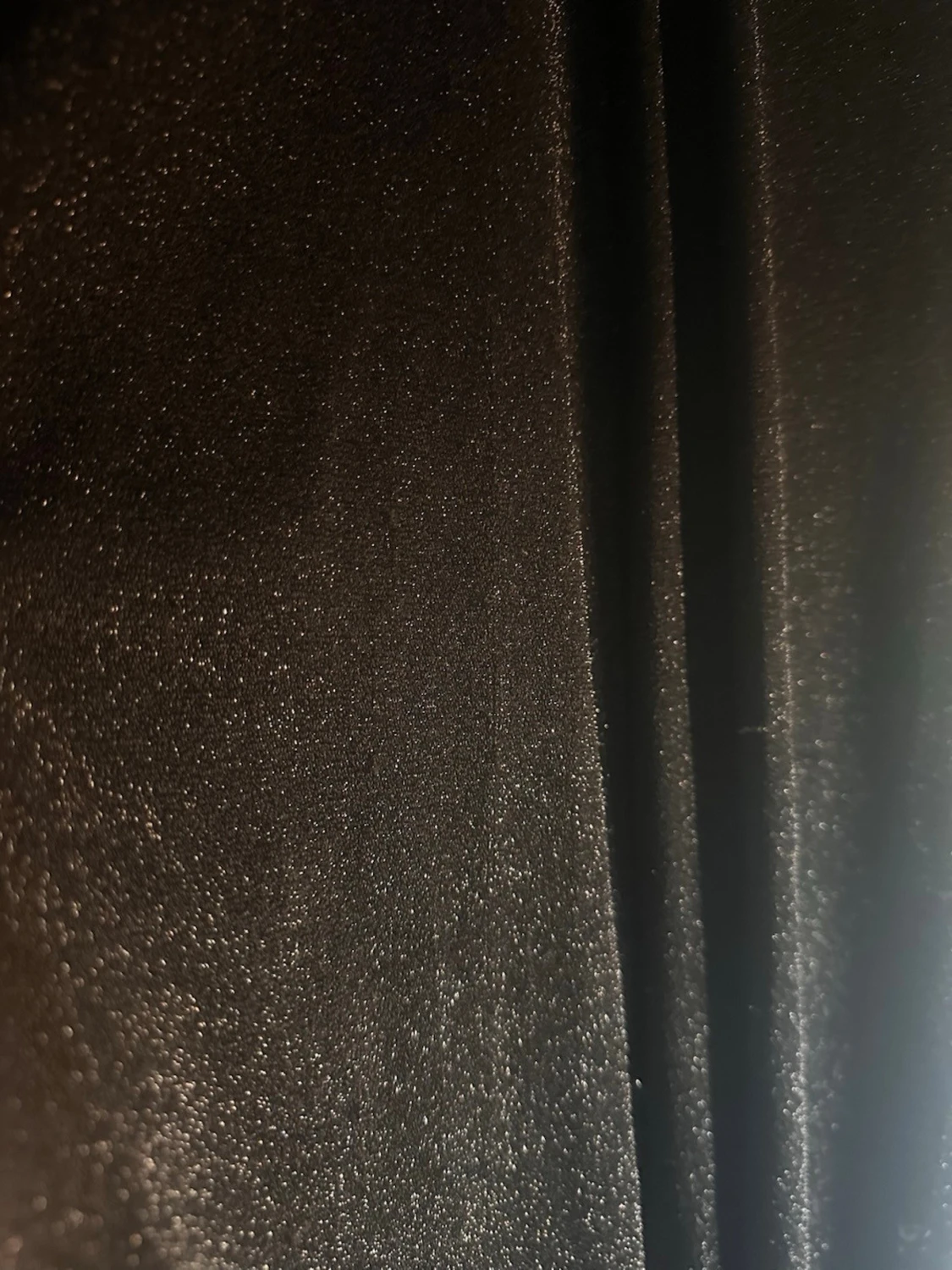 Svart glittrig jumpsuit med spetsärmar - 1