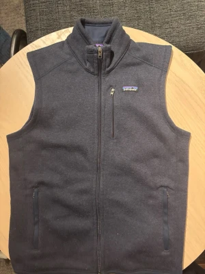 Mörkblå dunväst från Patagonia - Patagonia väst i fint skick