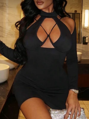 Ny klänning  - Aldrig använd. 