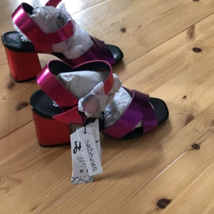 Klackskor  - Helt nya 