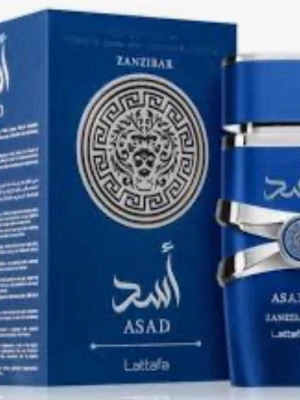 Lattafa Asad parfym blå helt nytt oöppnad —) - Lattafa Asad Zanzibar är en lyxig och väldig god parfym den är jättekänd! När man sprejar på huden så håller  doften sig mer än 2 dagar den är så bra inte för starkt eller för svagt   Helt ny