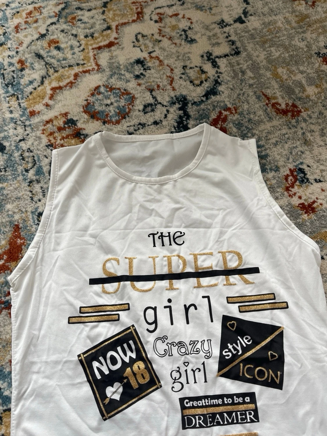 Vit ärmlös linnetopp med tryck - 1