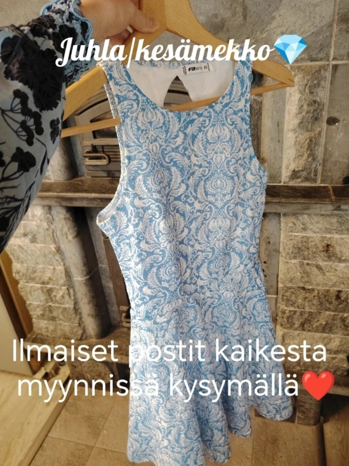 Blåvit mönstrad sommarklänning☀️ 