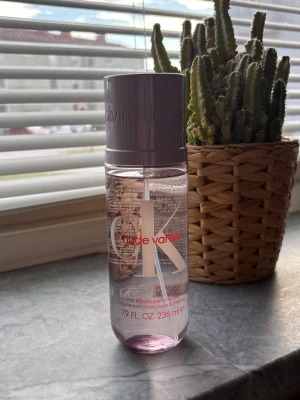 Calvin Klein  - Nude vanilla. Endast testad. 