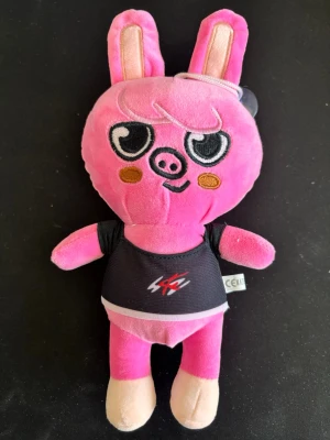 Straykids Skzoo (Dwaekki) - Straykids Skzoo gosedjur. Inte officiell.