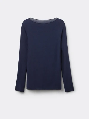 Intimissmi tröja  - Säljer denna tröja från intimissmi i storlek S(minsta storleken)  den är marinblå , ser inga defekter på. Köpt för 480kr, säljer för 250.