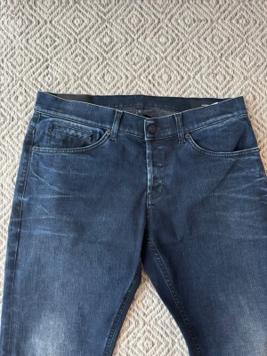 Dondup George (nya utan lappar) - Dondup jeans - Modell: George- Storlek: 34 - skick: 10/10(nya utan lappar)