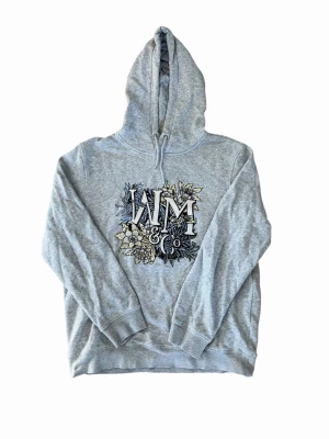 Vintage morris hoodie - Hej! Säljer denna väldigt unika och snygga morris x H&M hoodie | Storlek: se bild 2 | Skicket är bra, inga tydliga tecken på användning | Pris kan diskuteras! | Hör av dig vid intresse eller minsta fundering! | Gratis frakt fram till första mars, passa på! 