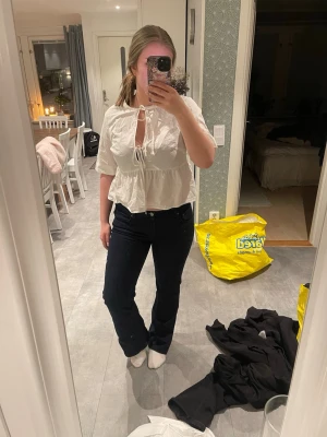 Lågmidjade botcut jeans - Superina aldrig använda