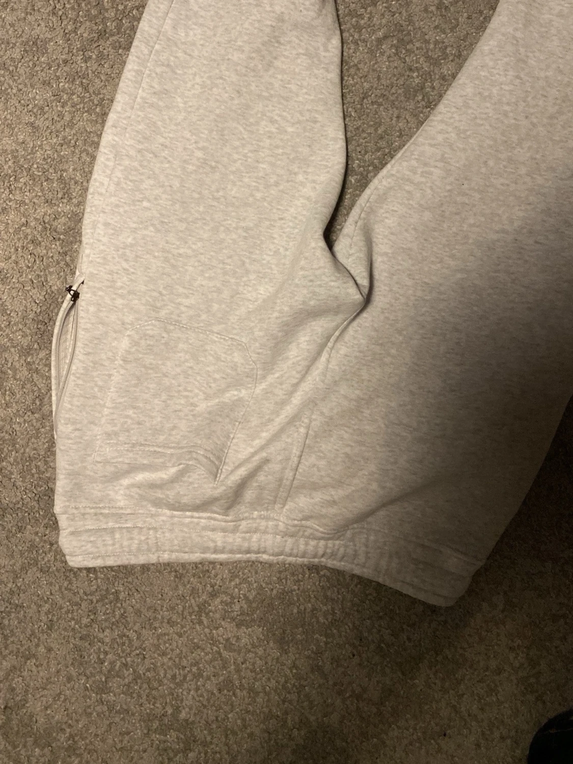 Ljusgrå mjukisbyxor med dragsko - 1