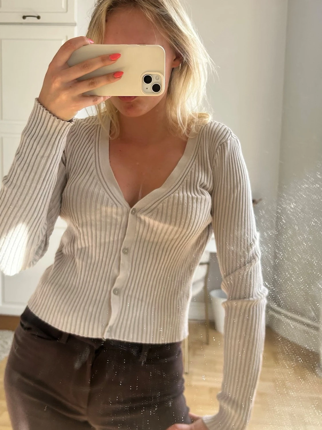 Beige ribbad kofta med v-ringning💖💖 - 3