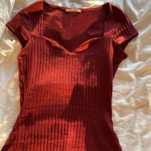 S - Super din topp ifrån anna field i bra skick, säljer då den var för stor på mig❣️