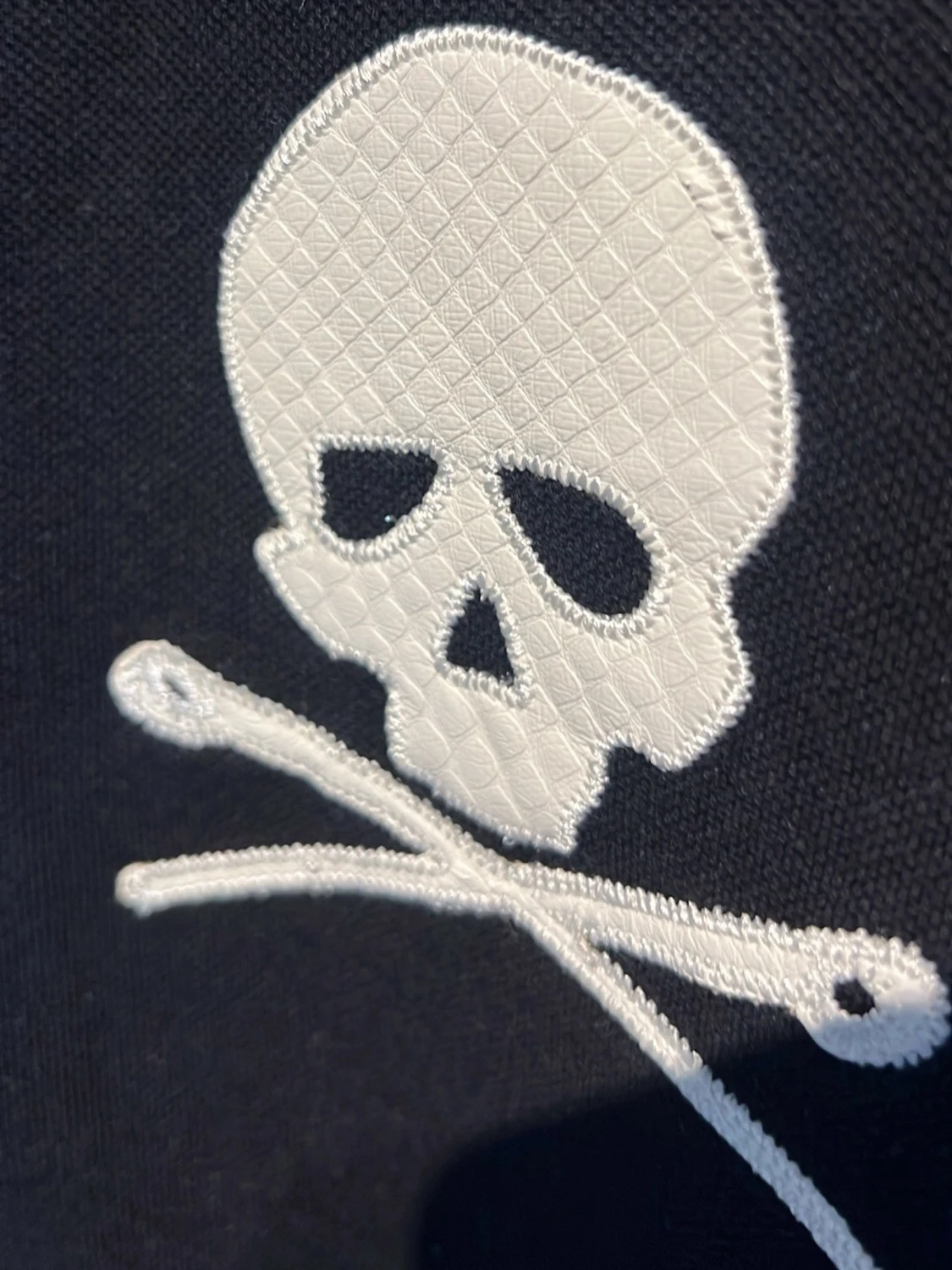 Svart t-shirt med dödskalle från Marc Ecko Cut & Sew - 4