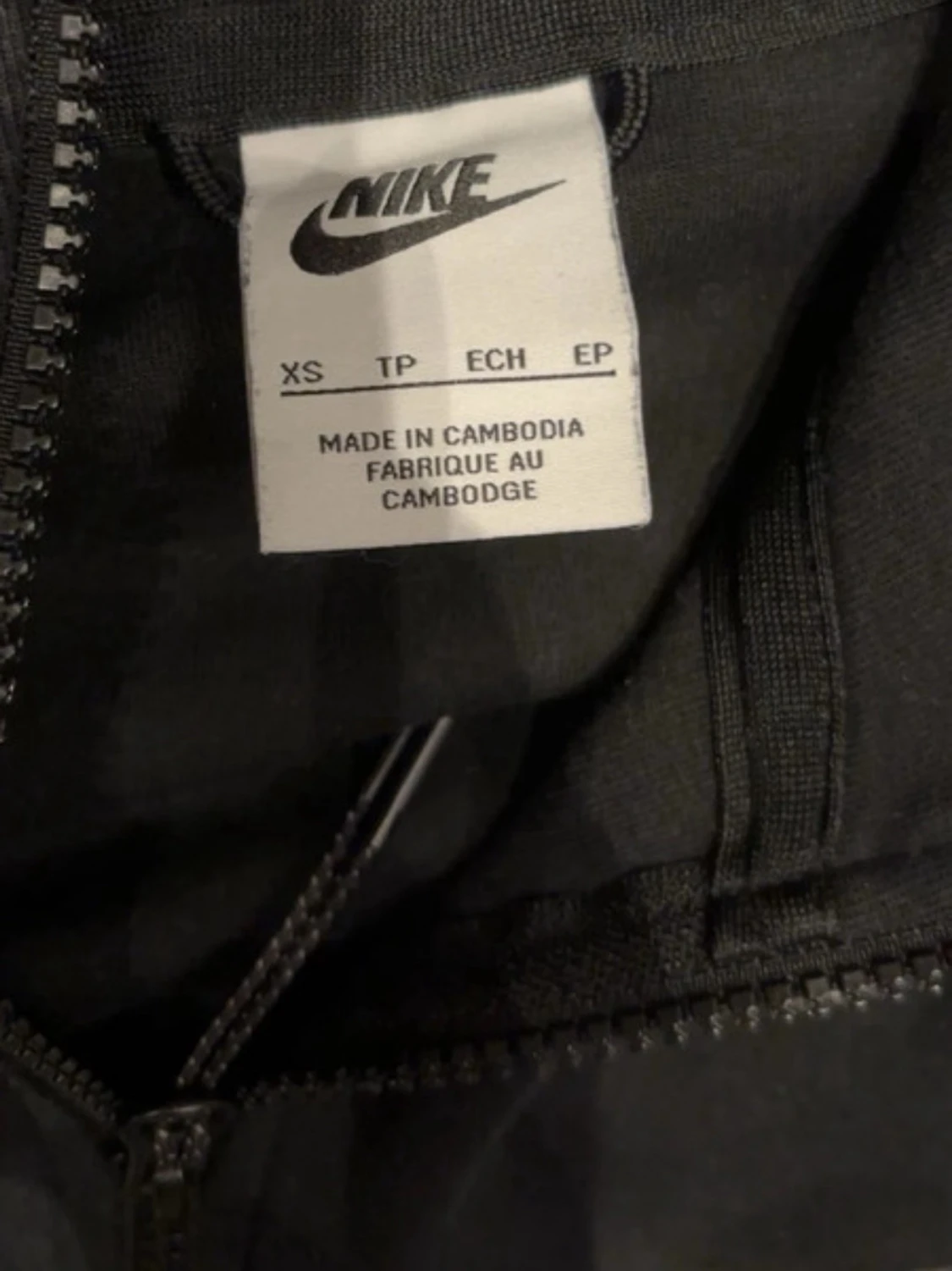 Nike svart och grå hoodie i storlek xs - 2