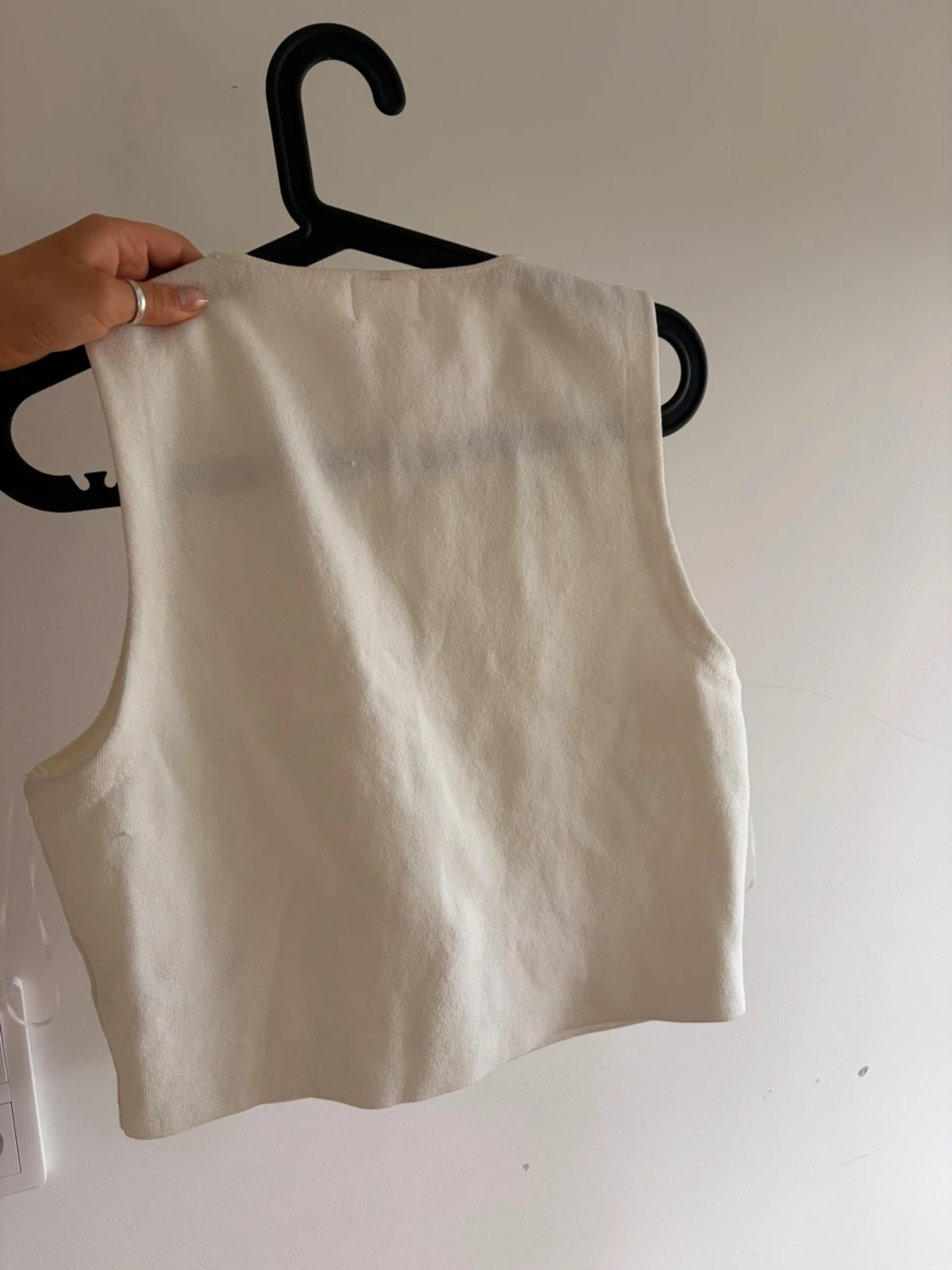 Vit väst med knappar från H&M - 2