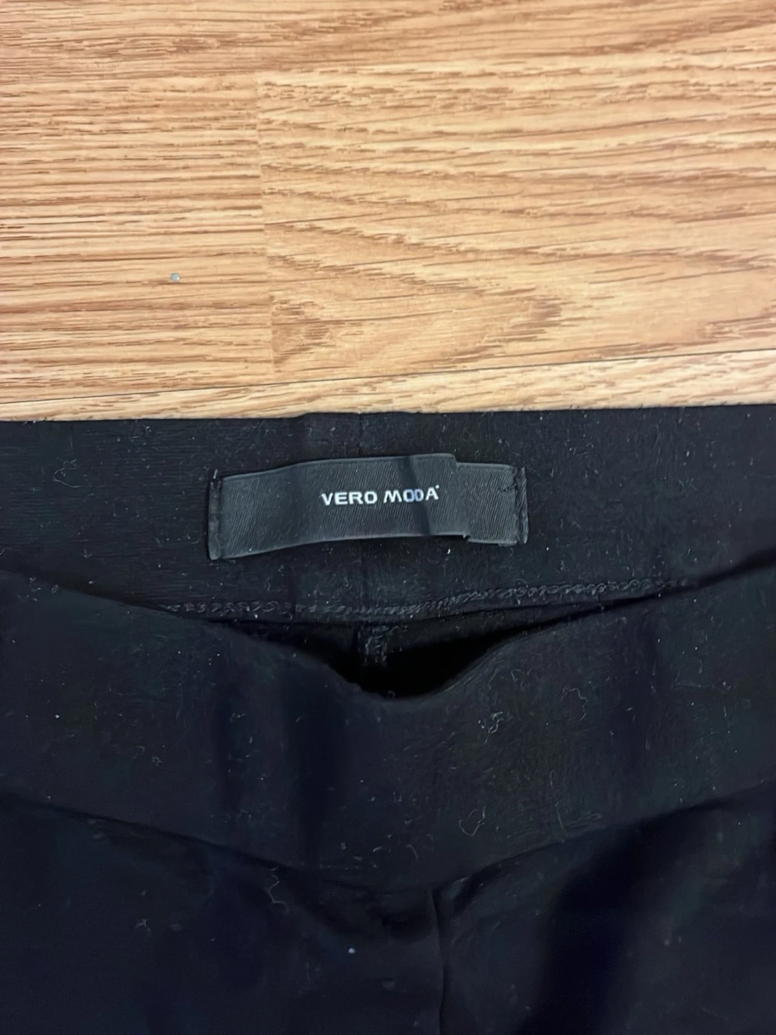 Svarta utsvängda leggings Vero Moda - 1