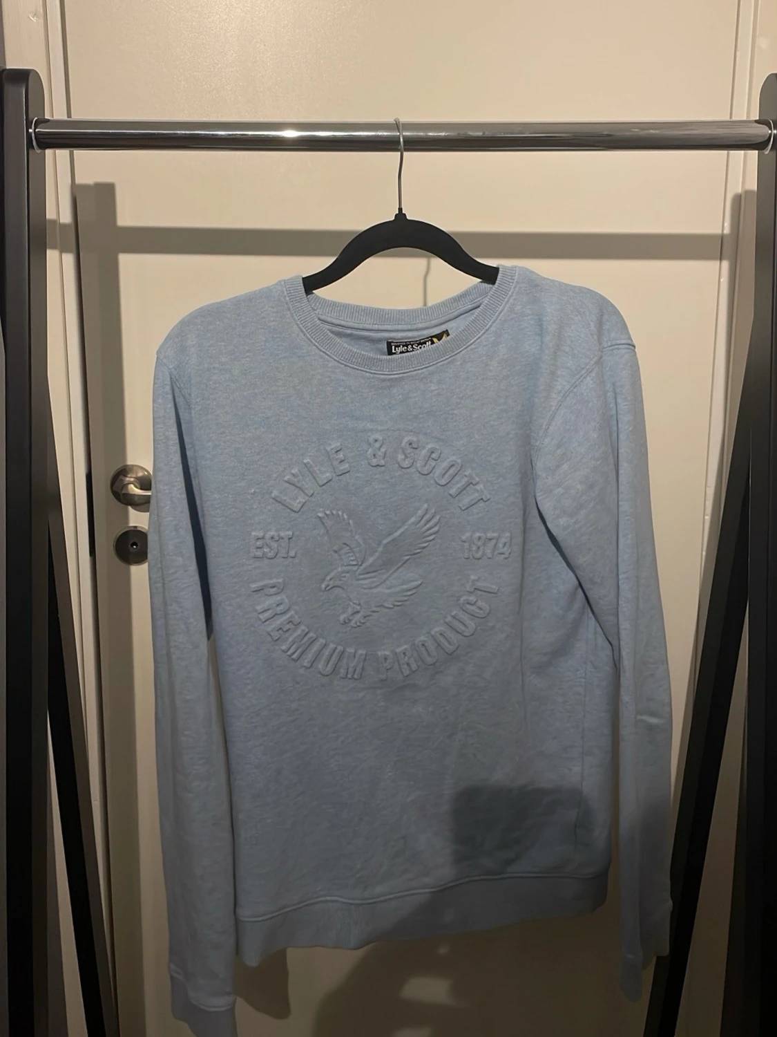 Ljusblå sweatshirt från Lyle & Scott