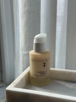 Numbuzin protein creamy serum  - Säljer detta återfuktande serumet från Numbuzin då den inte kommer till användning, den är helt ny! 