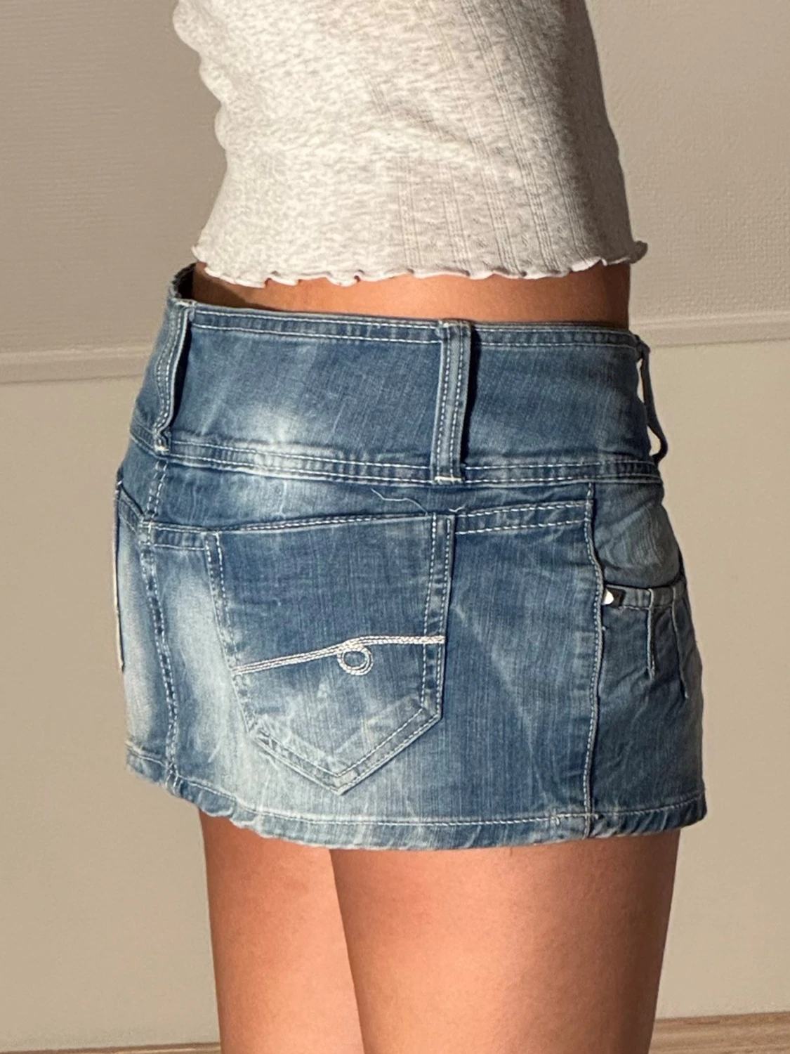 Low jeanskjol med inbyggda shorts  - 2