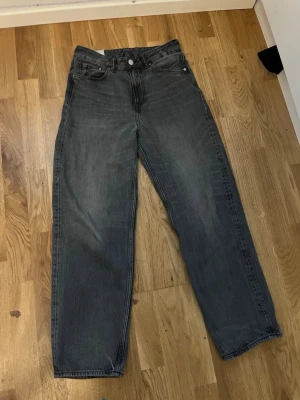  Jeans -  Ett par jeans