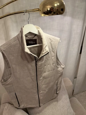 Oscar Jacobson Väst - Nypris 3500kr