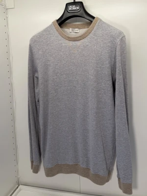 Ljusgrå tröja från Gran Sasso - Schysst tröja från gran sasso, bra skick, storlek M.