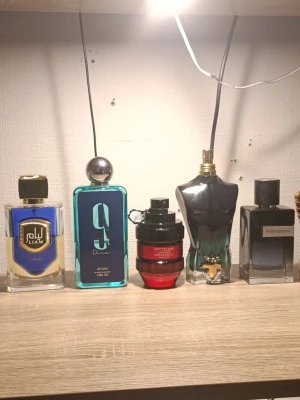 Säljer perfym samples av ditt val  - Selling perfume samples of ur choice just dm me a 5 ml sample costs 6$/60kr and a 10ml costs 11.9$/119kr (price can go up or down depending on if it's almost sold out or valued more)