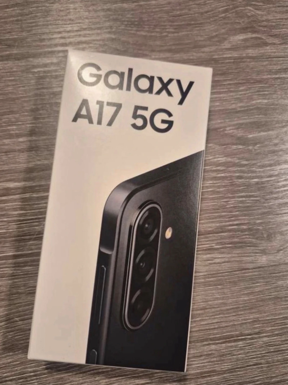 Samsung Galaxy A17 5G svart