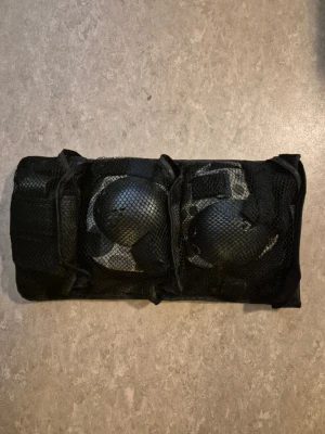 Inlinesskydd/Knäskydd - Inlinesskydd/Knäskydd