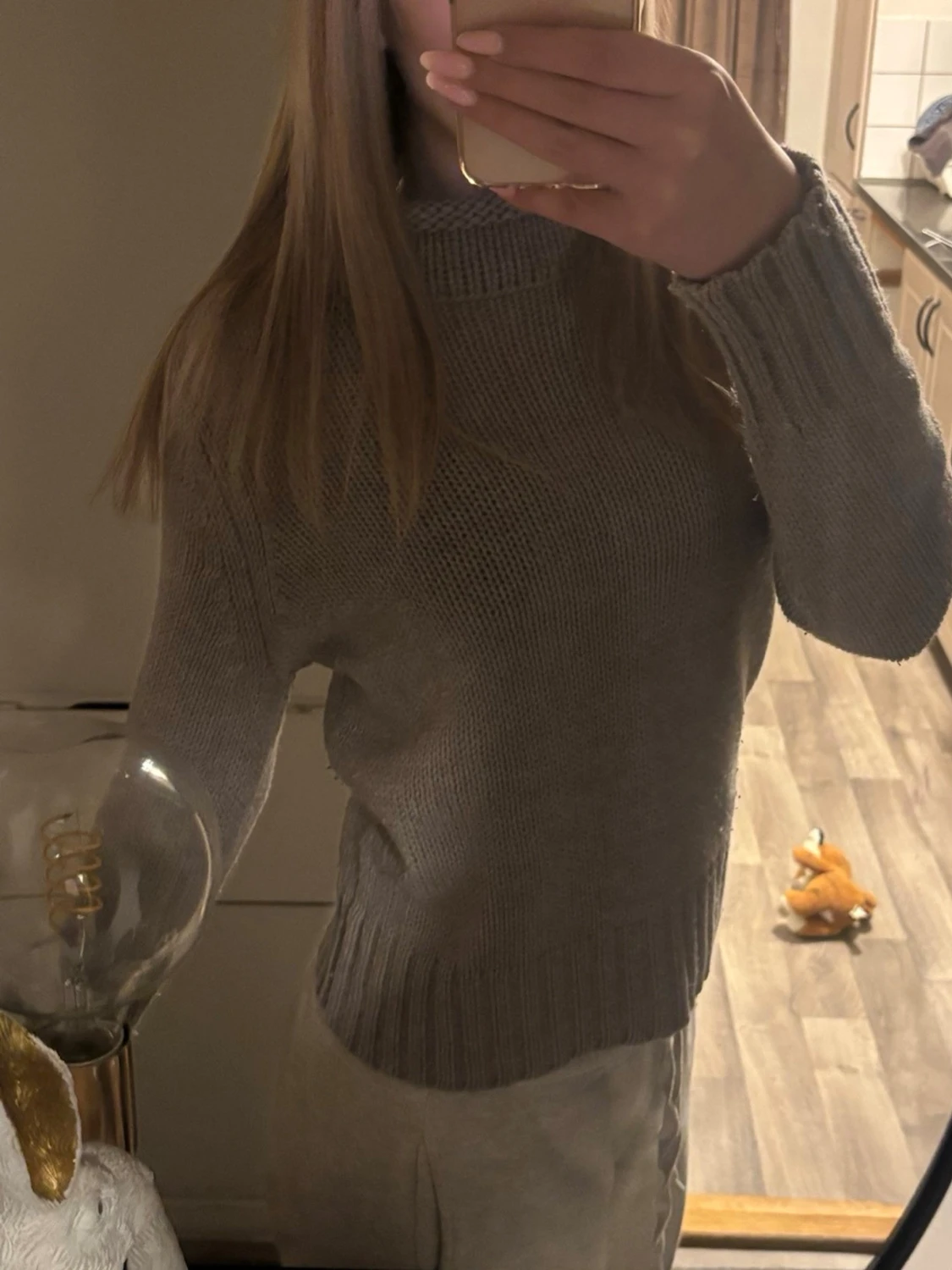 Grå/beige stickad tröja  - 1