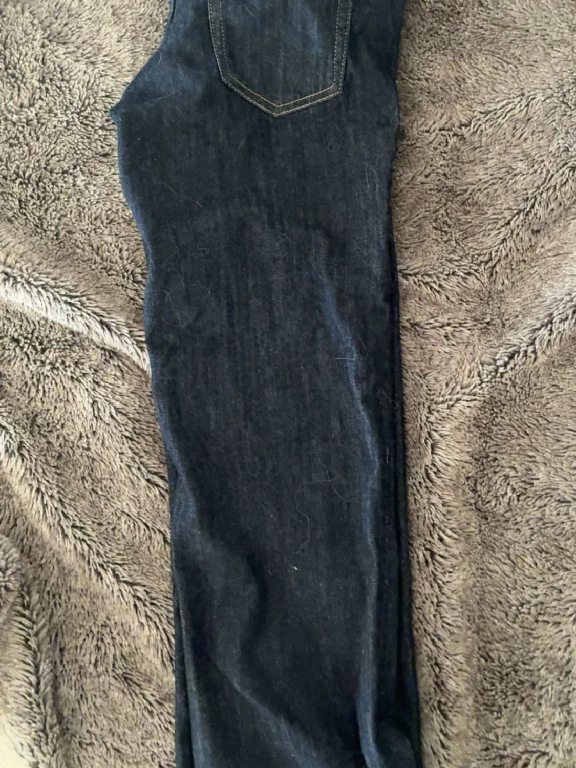 Mörkblå raka jeans från cheep monday