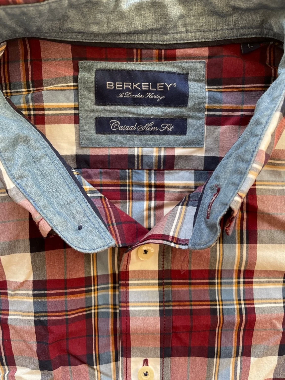 Röd rutig skjorta från Berkeley, i stl L. - 2