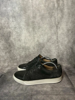 Lanvin skor - Mycket fint skick | Size UK 9 = 43+ | fraktar inom 24 timmar | för att köpa klicka ”köp nu” | vid frågor eller funderingar är det bara att skicka ett meddelande | följare får bättre rabatter🙌