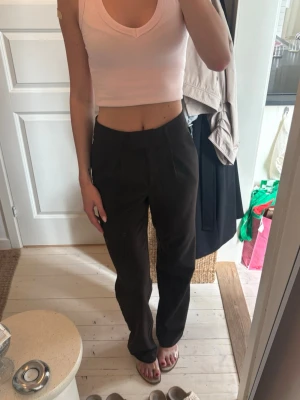 Kostymbyxor - 🥰
