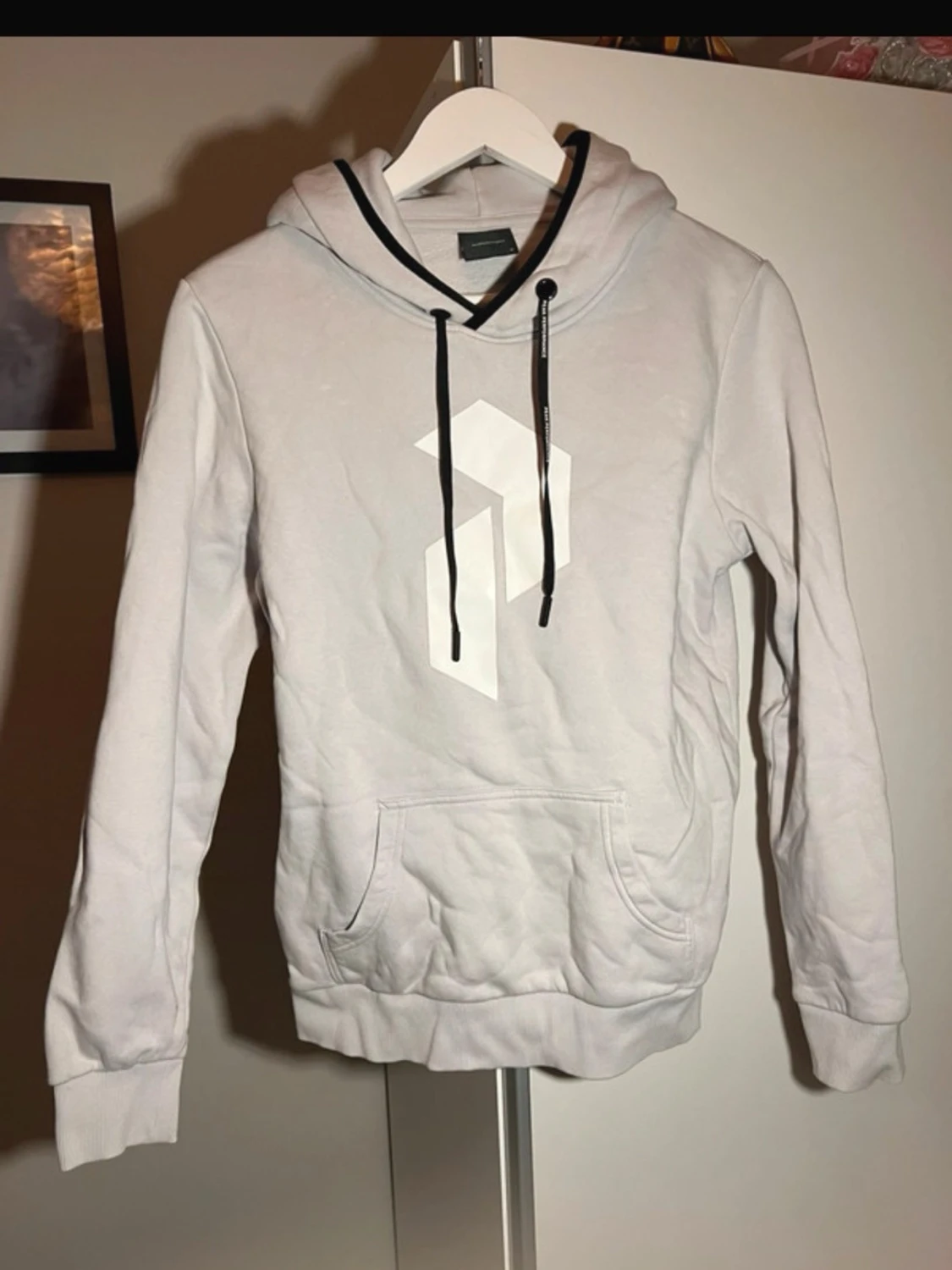 Ljusgrå hoodie peak performance 