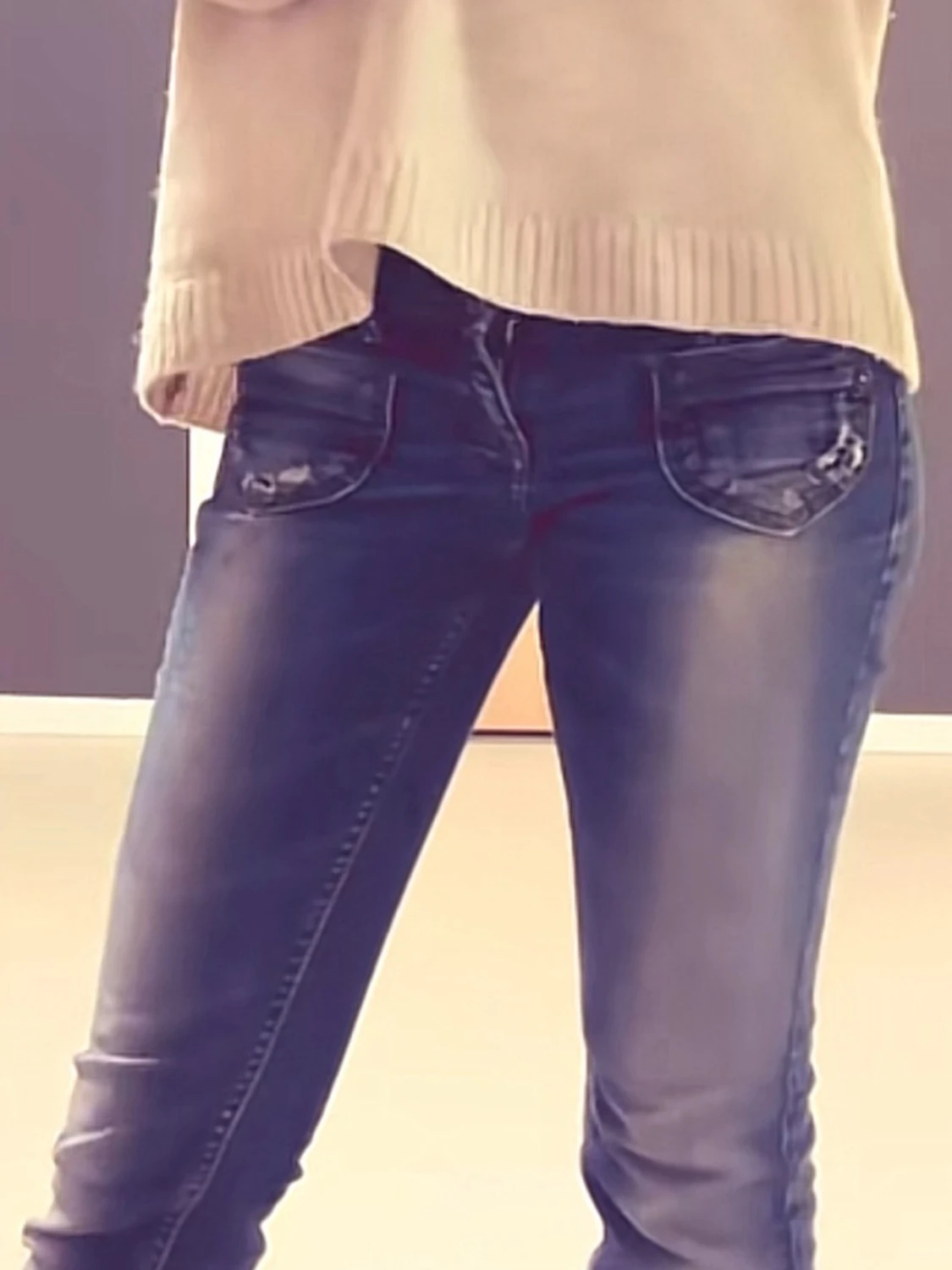 Blå jeans från ONLY med slitningar - 2