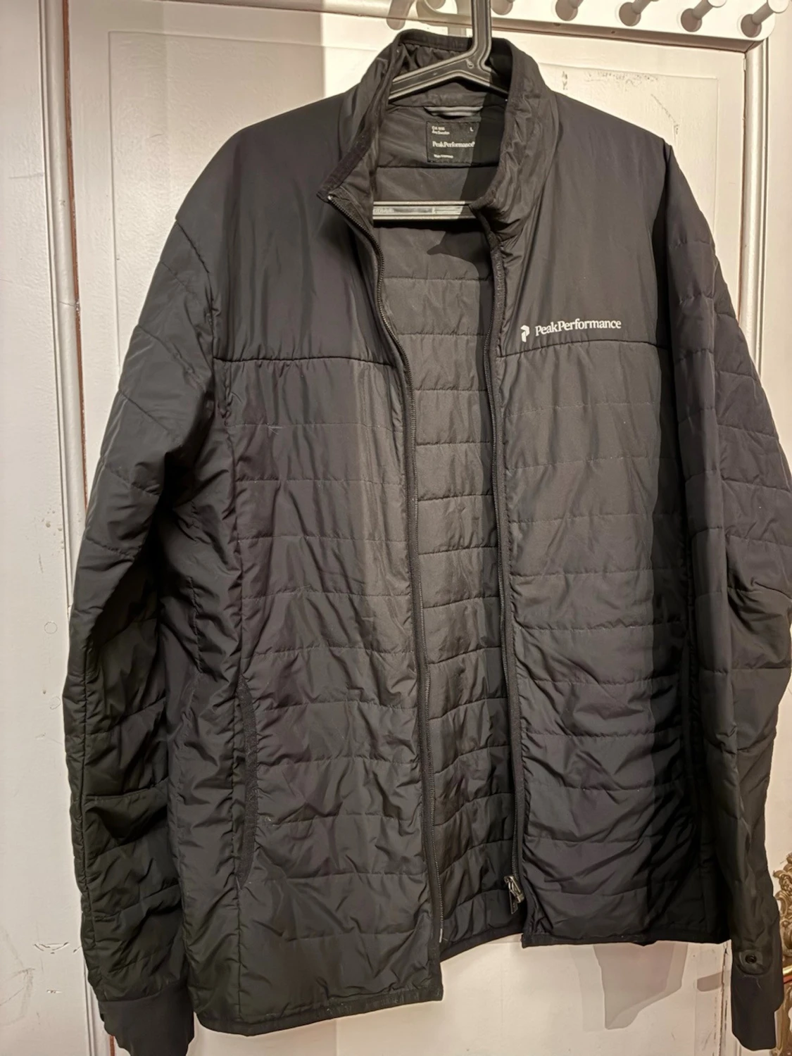 Svart dunjacka från Peak Performance - 3