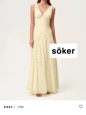 Adoore klänning - Om det är någon som vill sälja den här klänningen i storlek 40/L eller 42 får ni jätte gärna höra av er 🥹